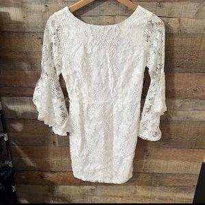 Lulu’s Allure Em in Lace White Bodycon Flare XS Dress NWT